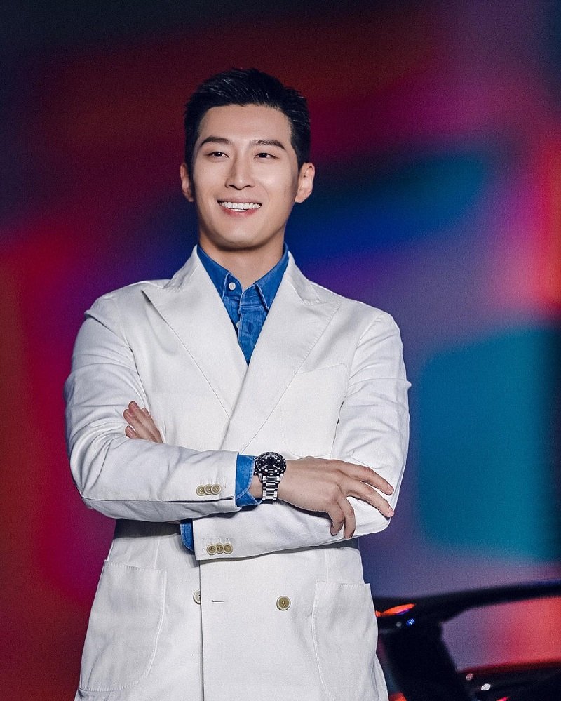 ảnh diễn viên đậu kiêu và vợ