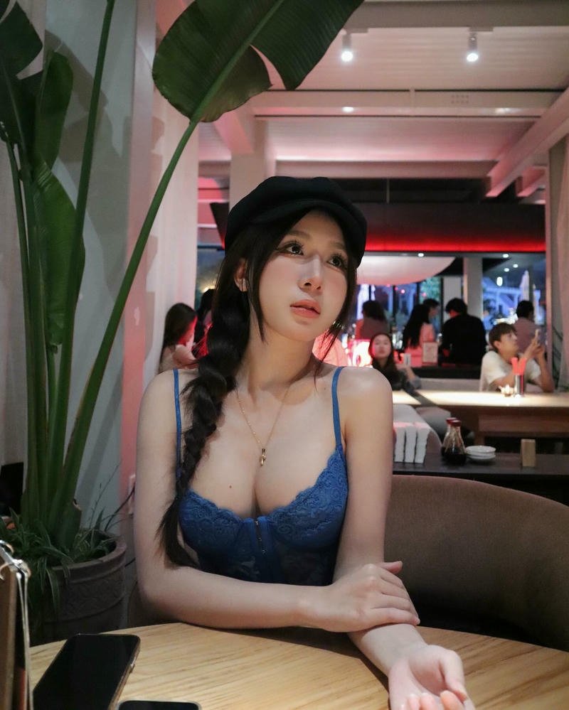 ảnh gái xinh 2k3 ngực khủng