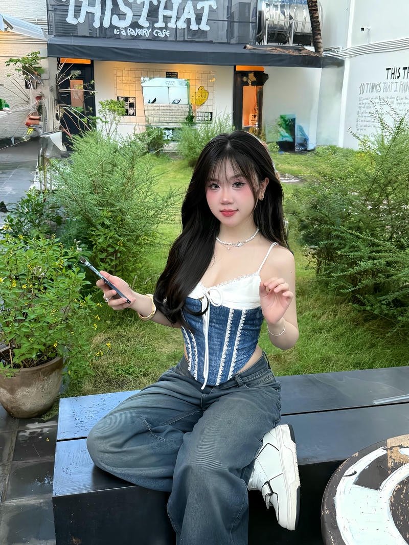 ảnh gái xinh 2k5 dáng ngon
