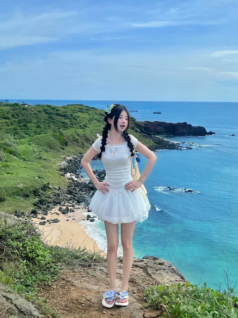 ảnh gái xinh 2k5 đi biển