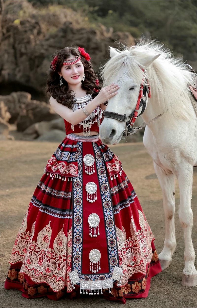 ảnh gái xinh dân tộc hơ mông