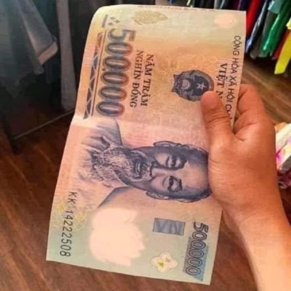 ảnh tay cầm tiền troll cho 5l