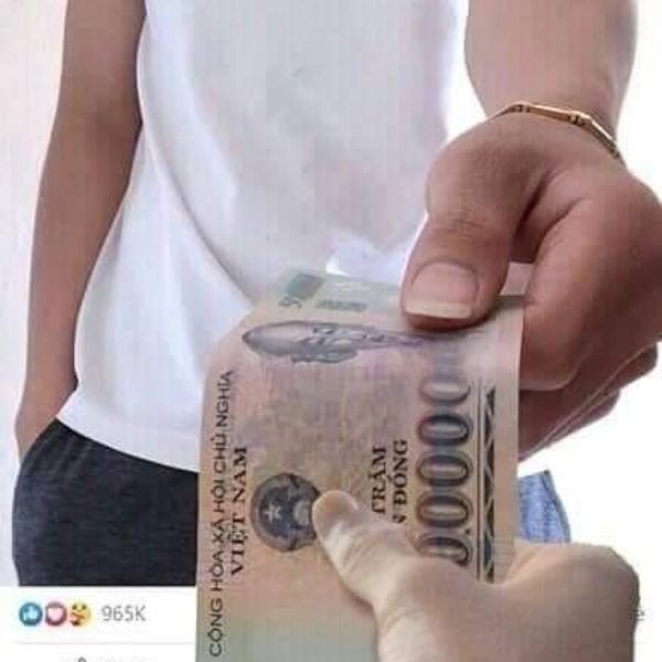 ảnh tay cầm tiền troll fac