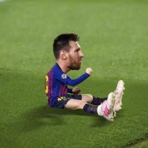 ảnh troll messi ngã