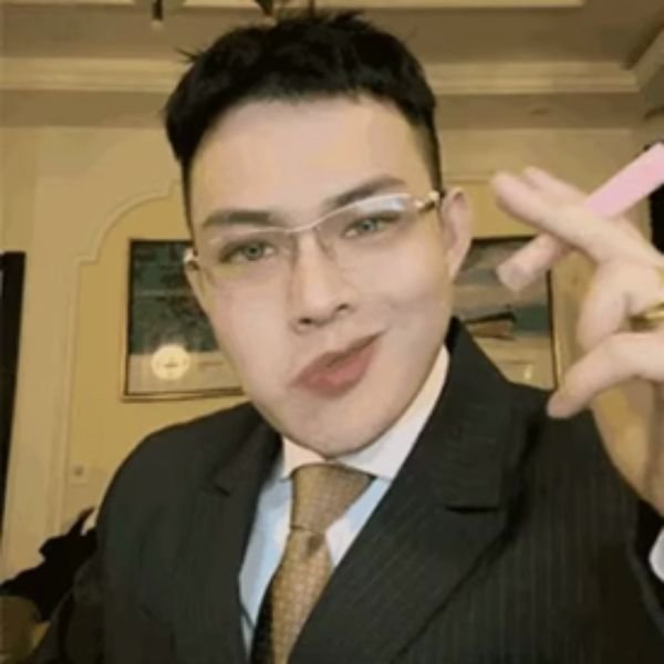 ảnh video troll đeo kính