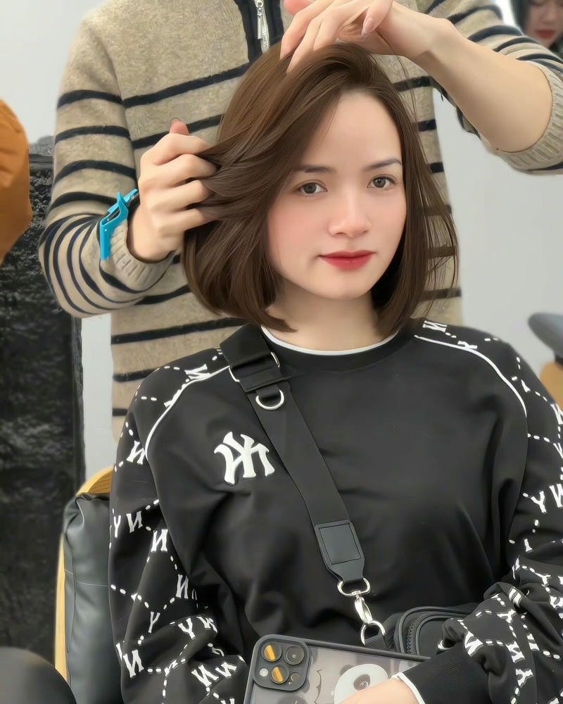 các kiểu tóc ngắn ngang vai layer