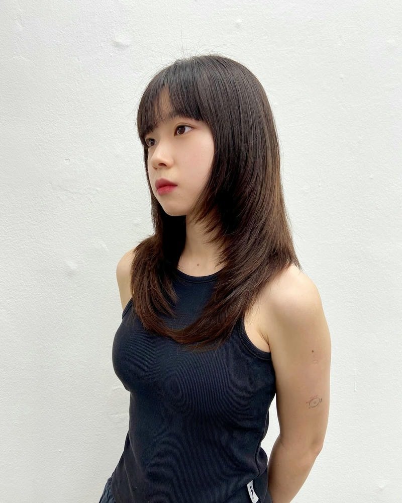 cắt tóc mullet layer nữ ngắn có mái