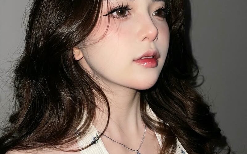 gái xinh 2k3 tóc dài