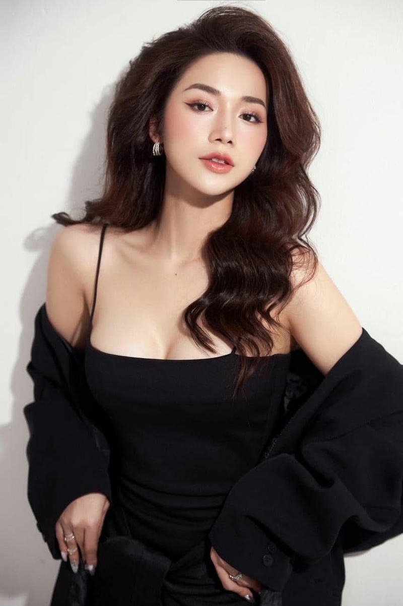 gai xinh 9x tóc dài