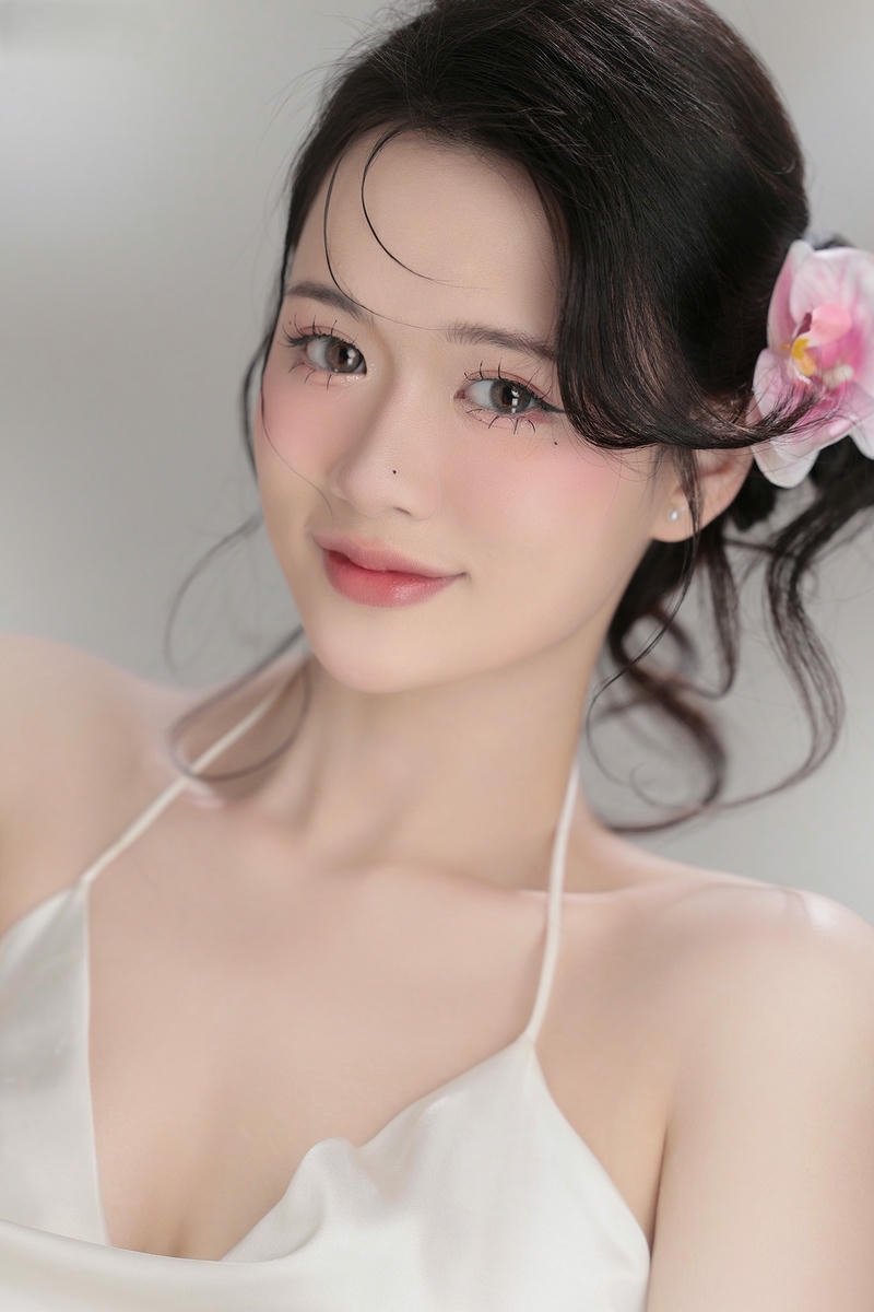 gái xinh đất việt mặc áo 2 dây