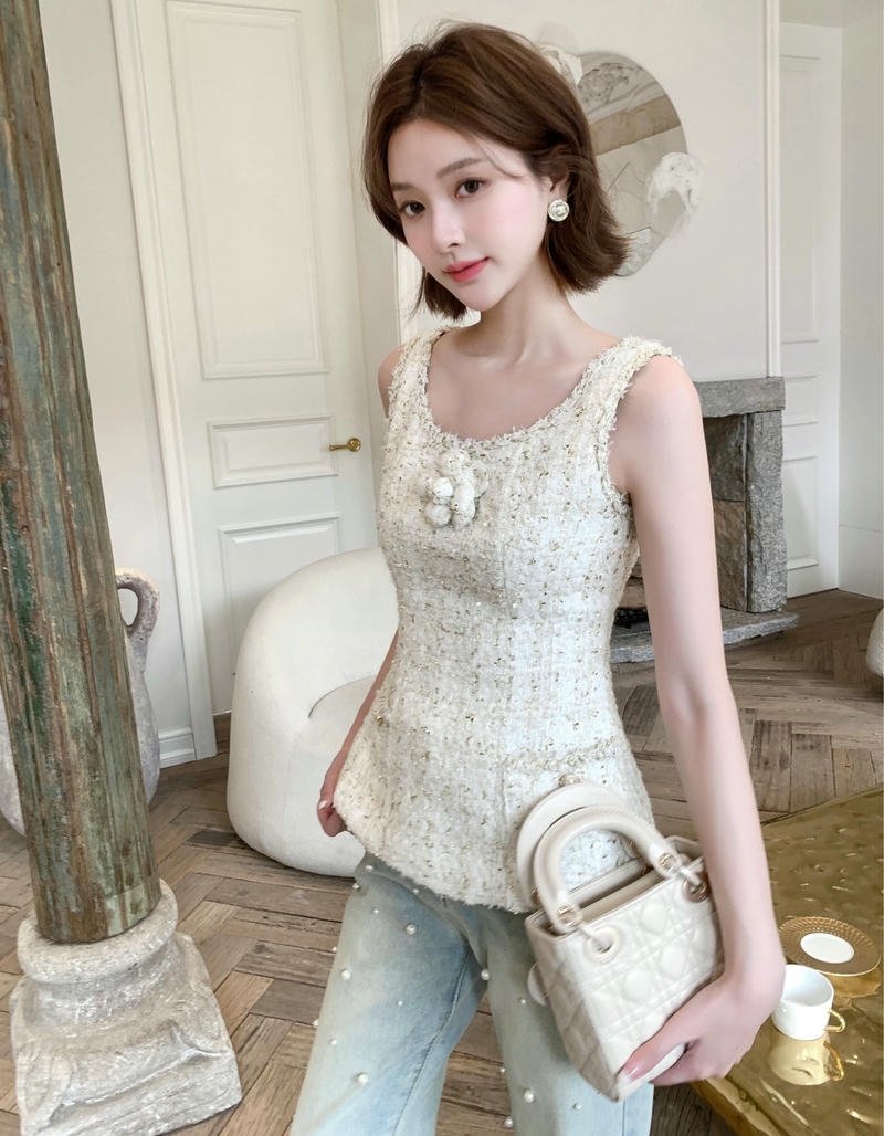 gái xinh đất việt mặc áo dạ ba lỗ