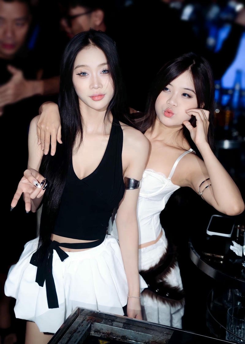 gái xinh đi bar tim