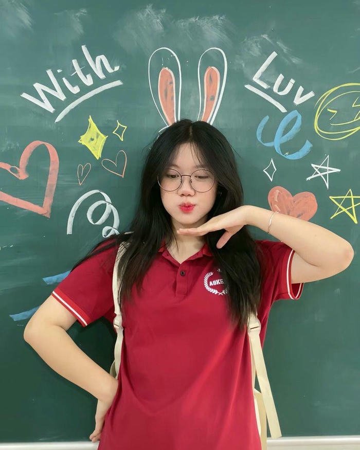 gái xinh quay tiktok