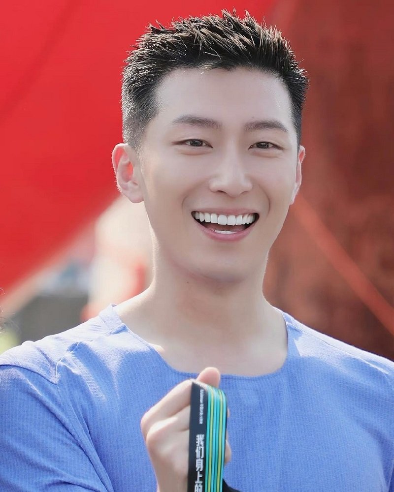 hình ảnh diễn viên đậu kiêu