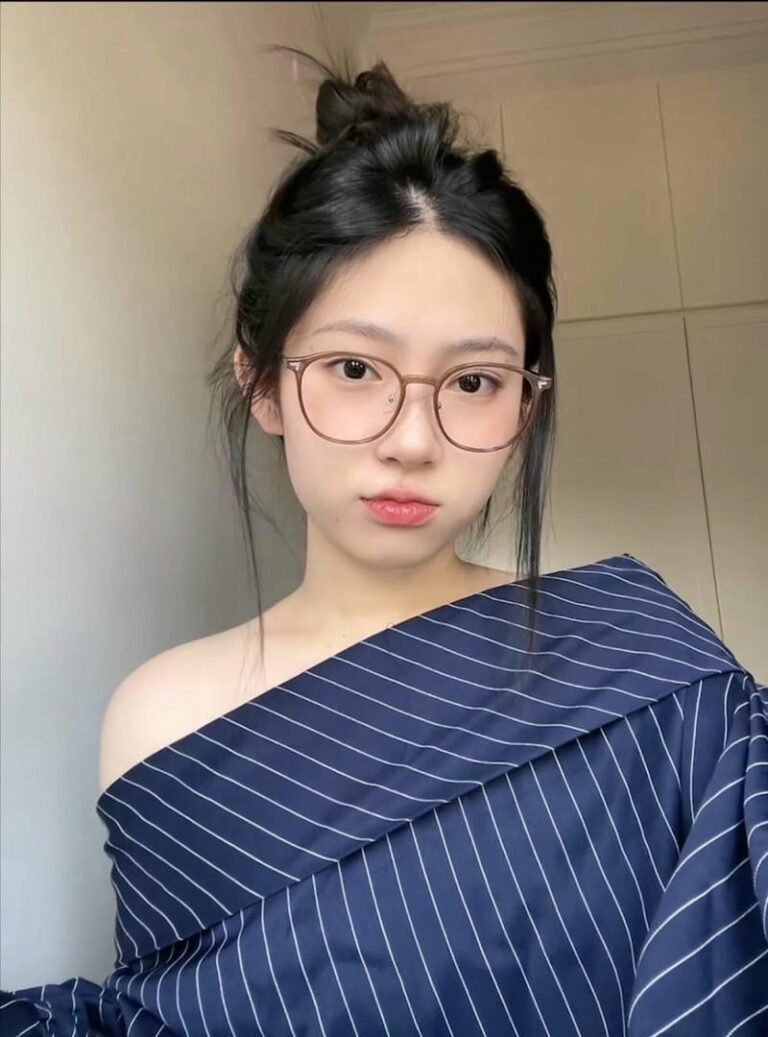 hình ảnh gái cute ngầu