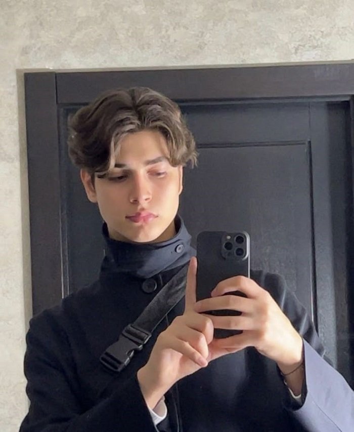 hình ảnh middle part siêu ngầu