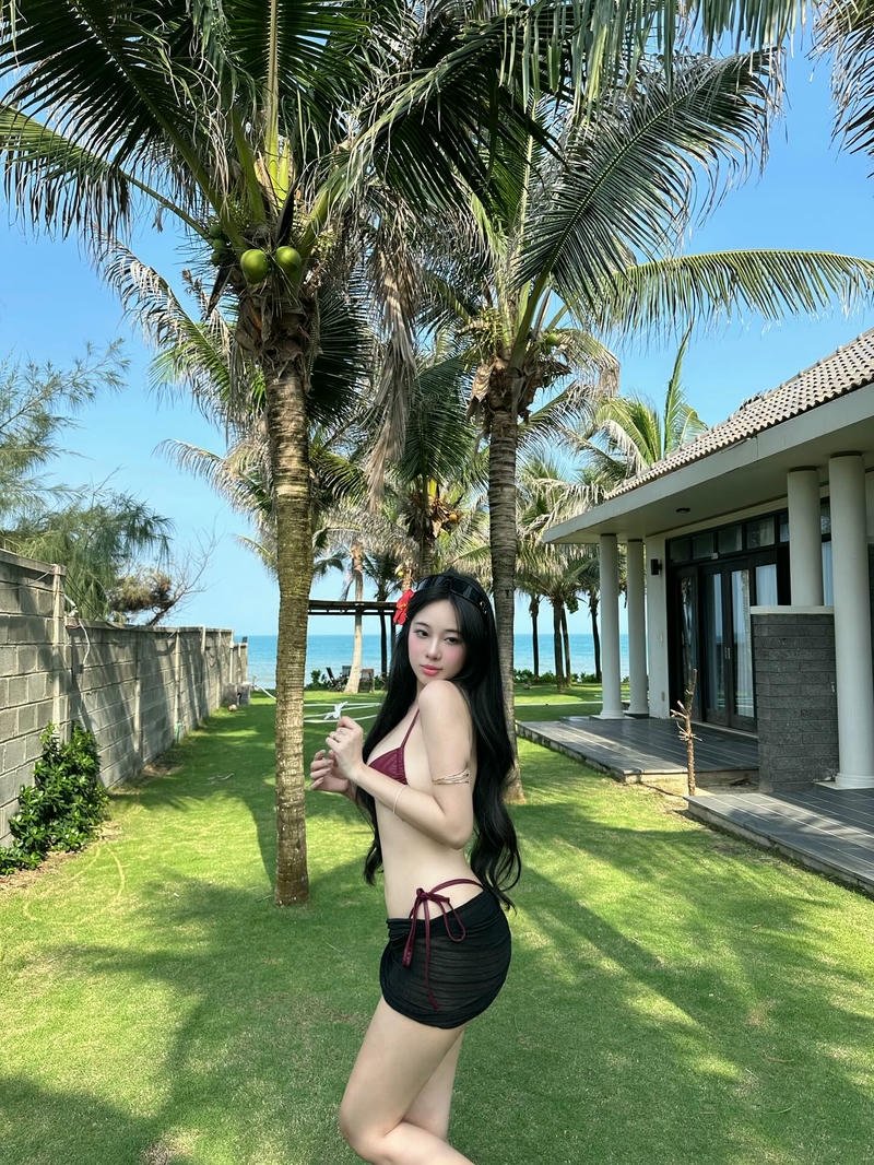 hình gái đẹp hở hang