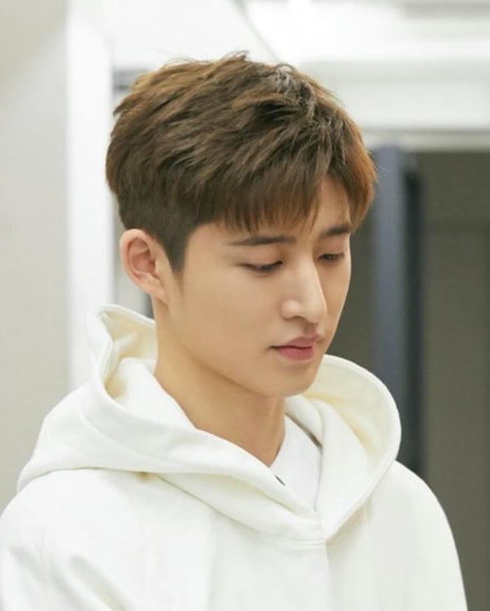 hình tóc nam ngắn mặt tròn ngầu đét