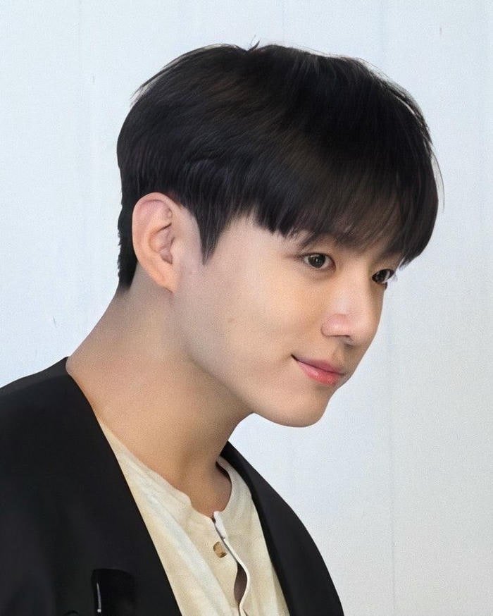 hình tóc nam ngắn mặt tròn ngầu lòi