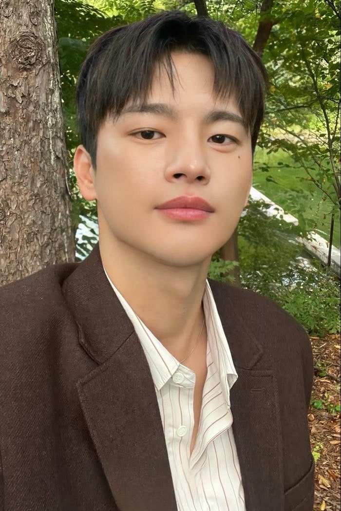 hình tóc nam ngắn mặt tròn siêu chất