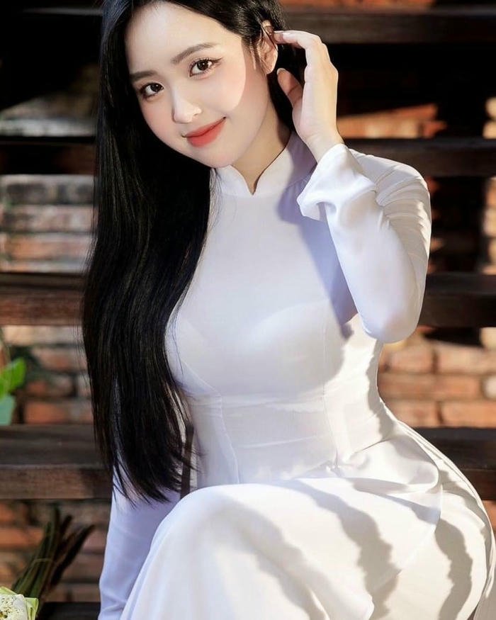 học sinh nữ xinh