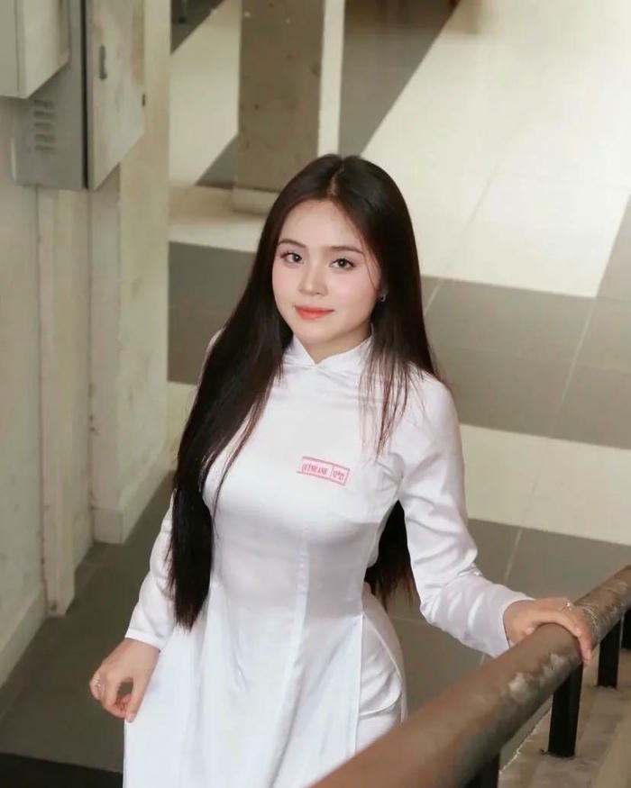 học sinh xinh đẹp