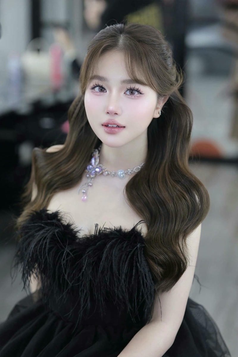kiểu tóc búi đi tiệc