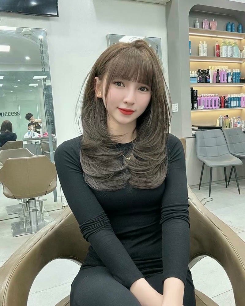 kiểu tóc dự tiệc trẻ trung đơn giản