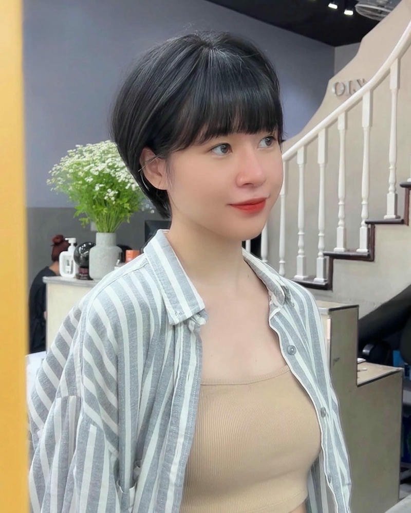 kiểu tóc mái bằng
