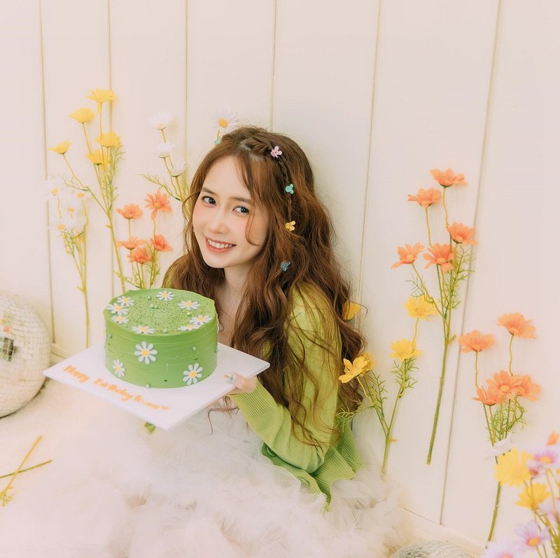 mai quỳnh anh vợ cris bao nhiều tuổi