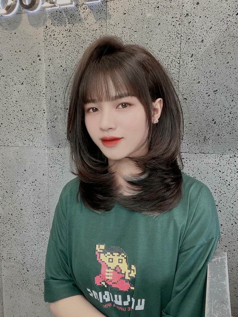 mullet nữ ngang vai