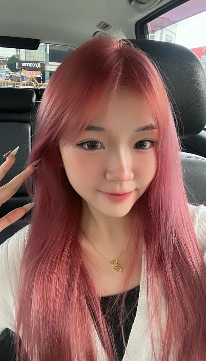 nhuộm tóc màu hông