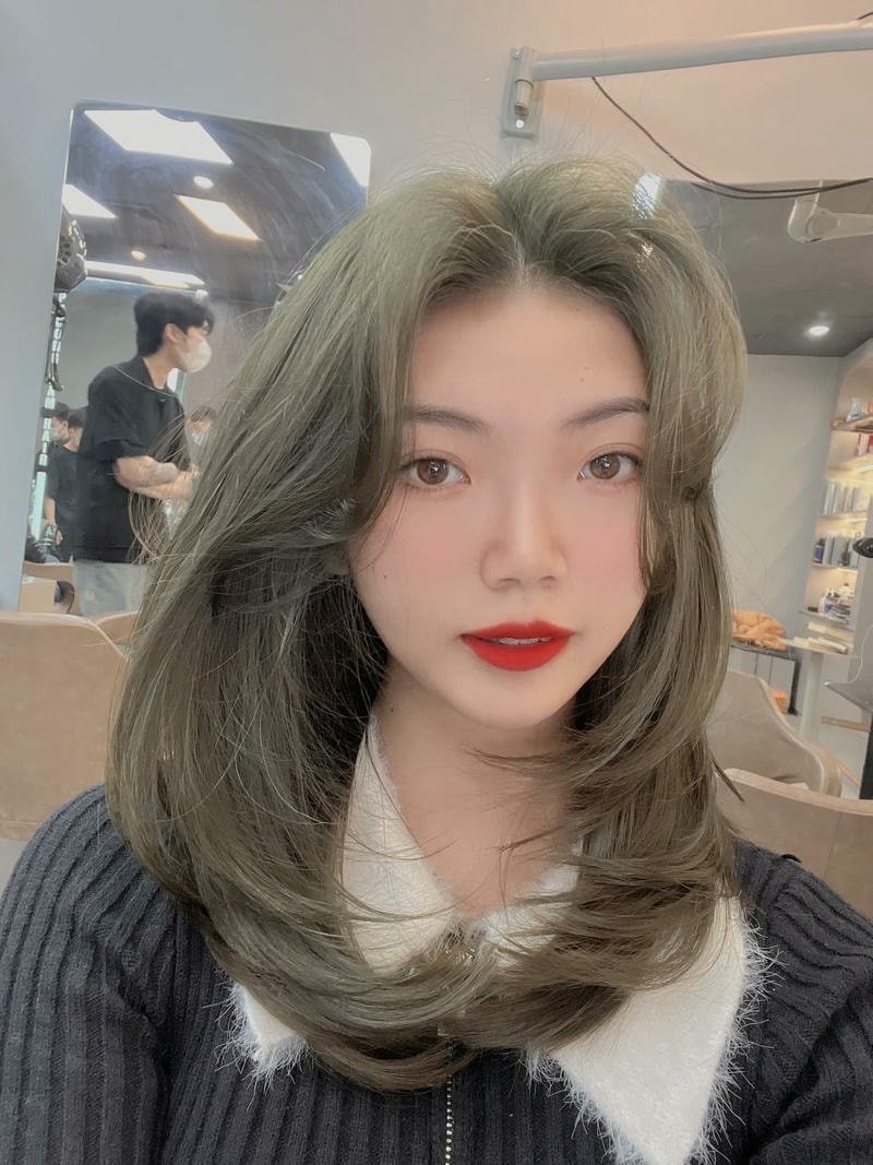 tóc bob layer ngang vai