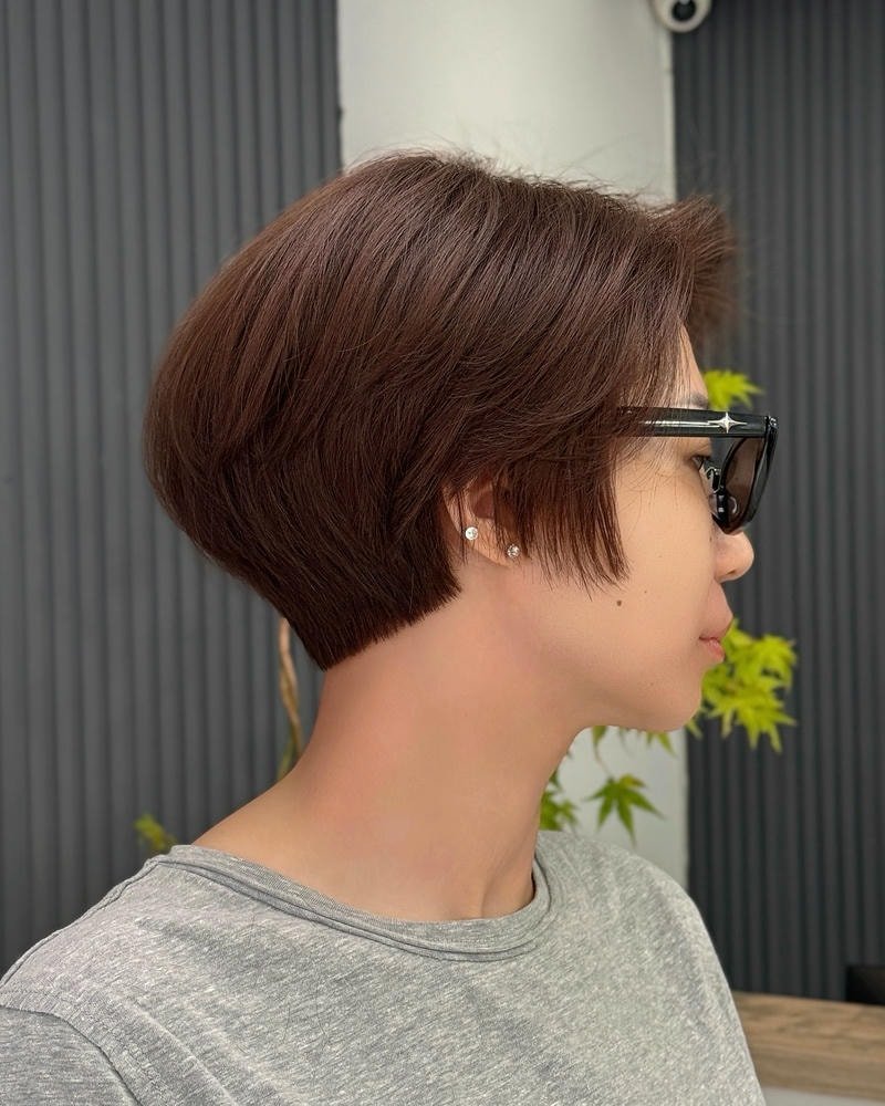 tóc bob nhật ôm gáy