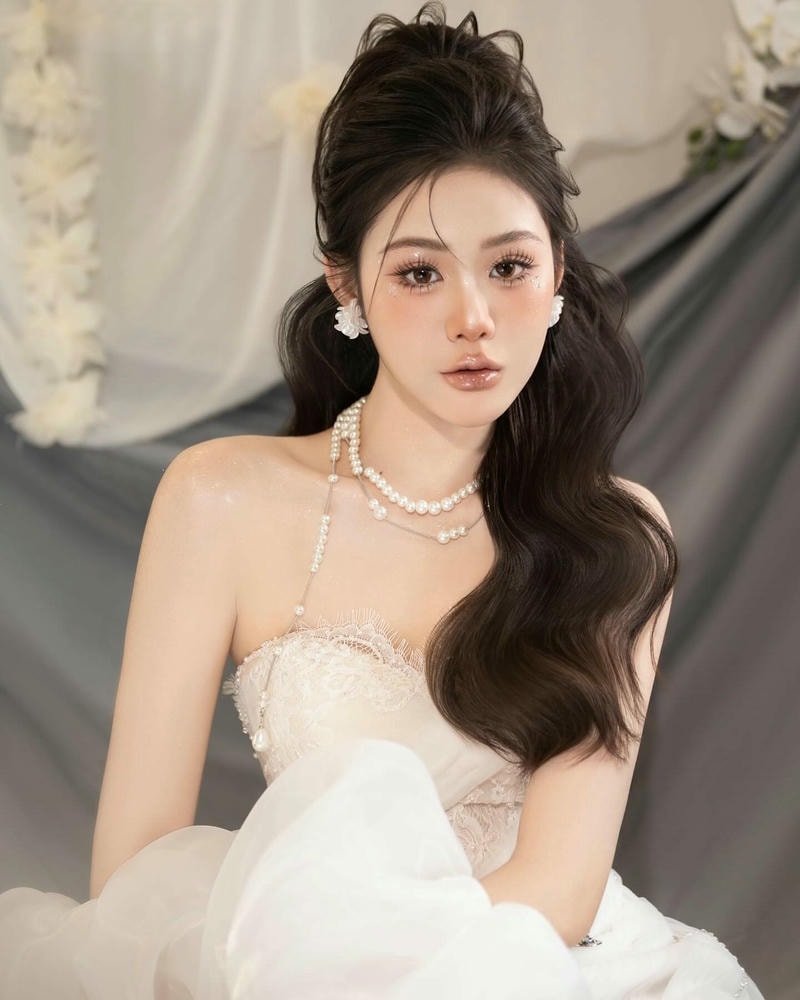 tóc buộc nửa đầu đi tiệc