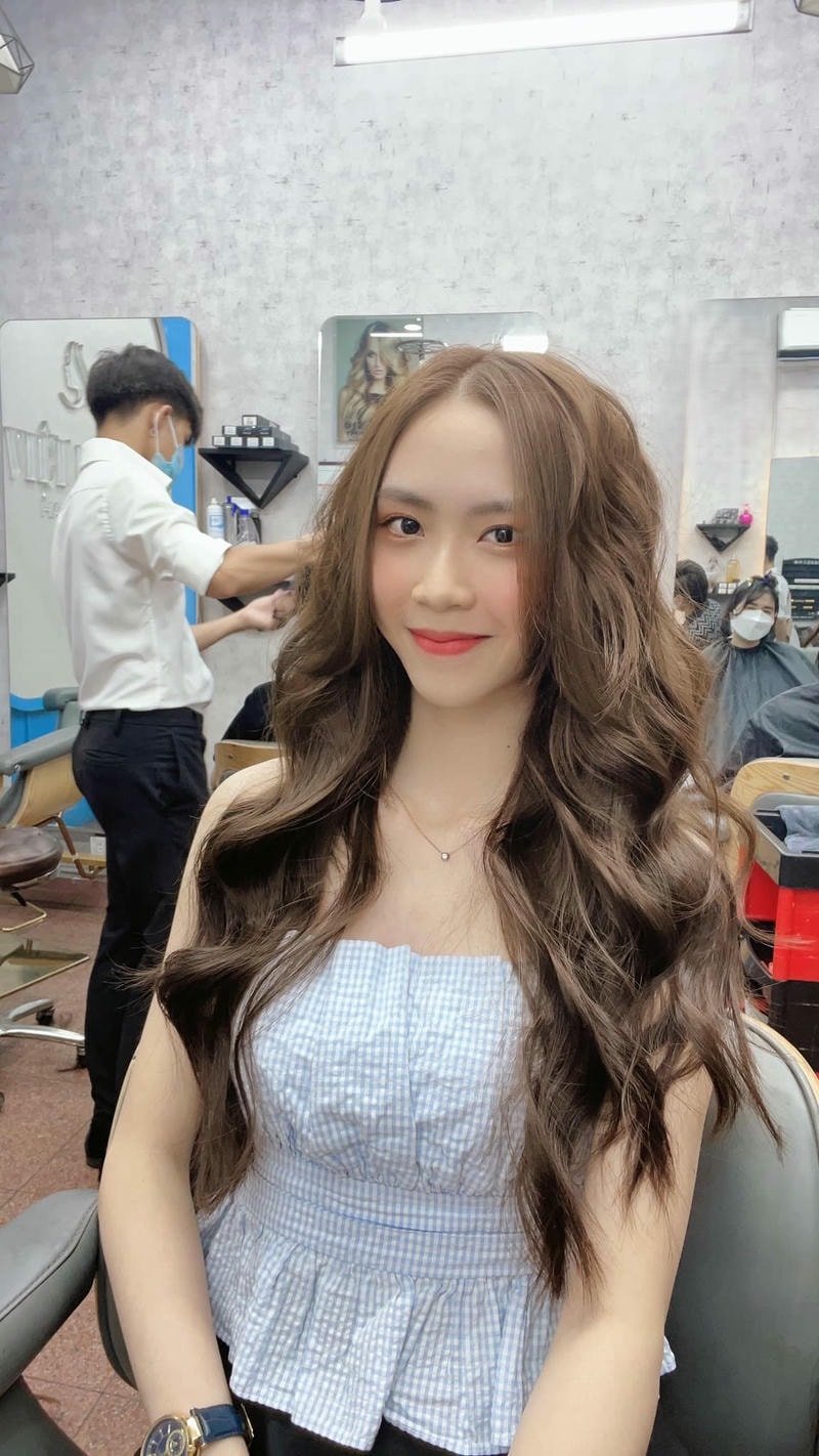 tóc gợn sóng dài