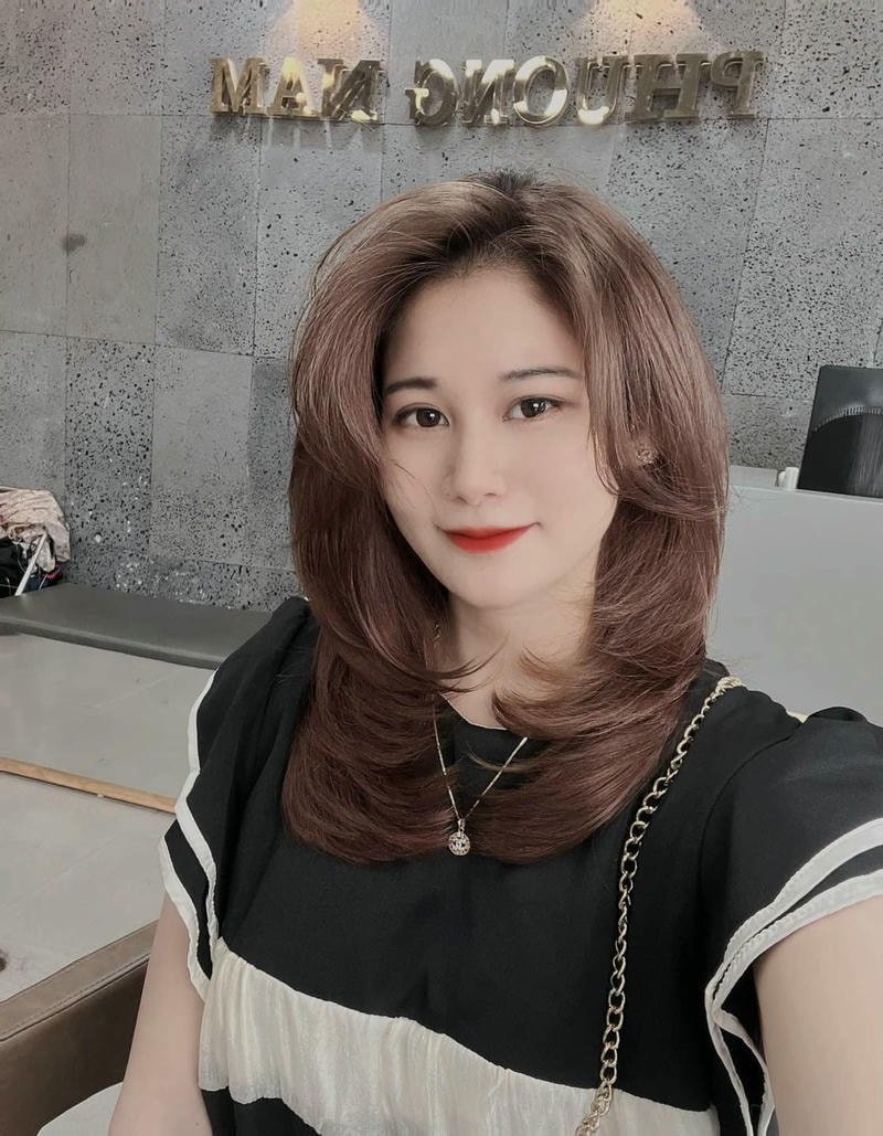 tóc layer ngang vai hàn quốc