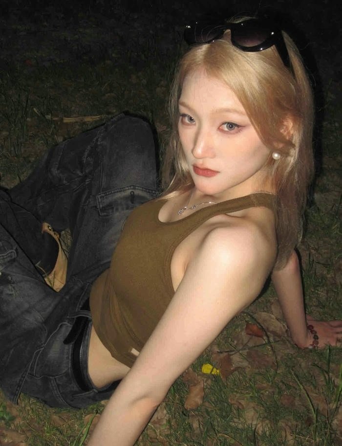 tóc màu bạch kim vàng