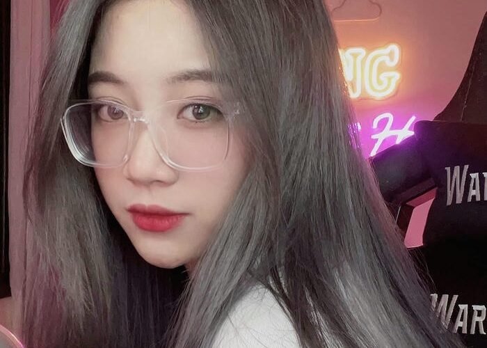 tóc màu xám khói trầm