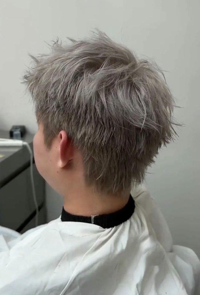 tóc nam màu xám khói trầm