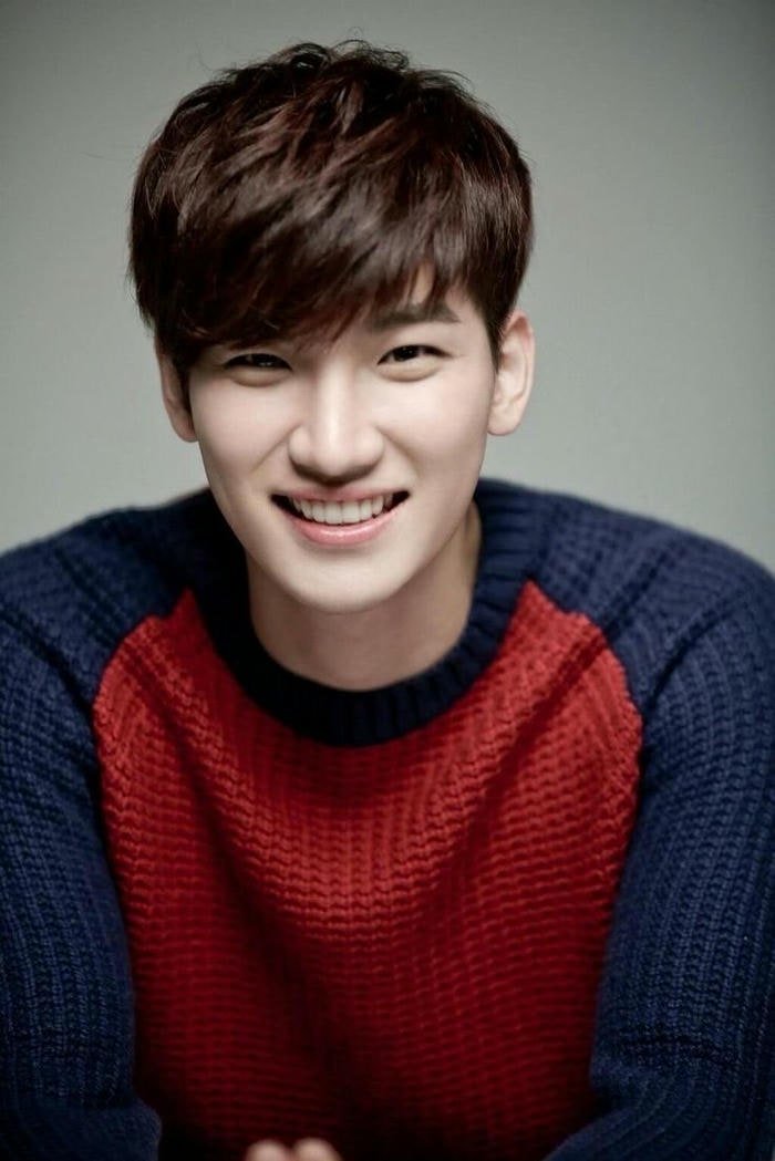 tóc nam ngắn mặt tròn chất nhất