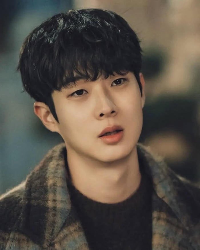 tóc nam ngắn mặt tròn cực đẹp