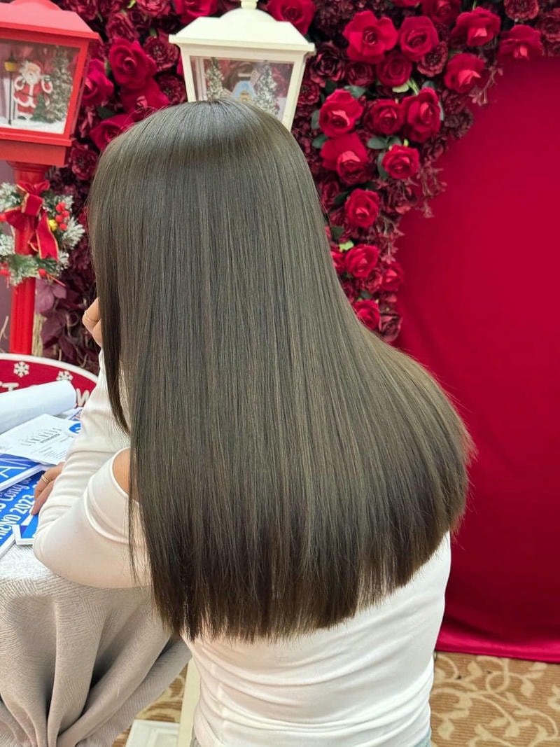 tóc ngắn thẳng