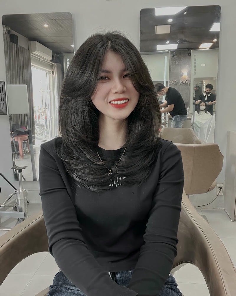 tóc ngang vai tỉa layer