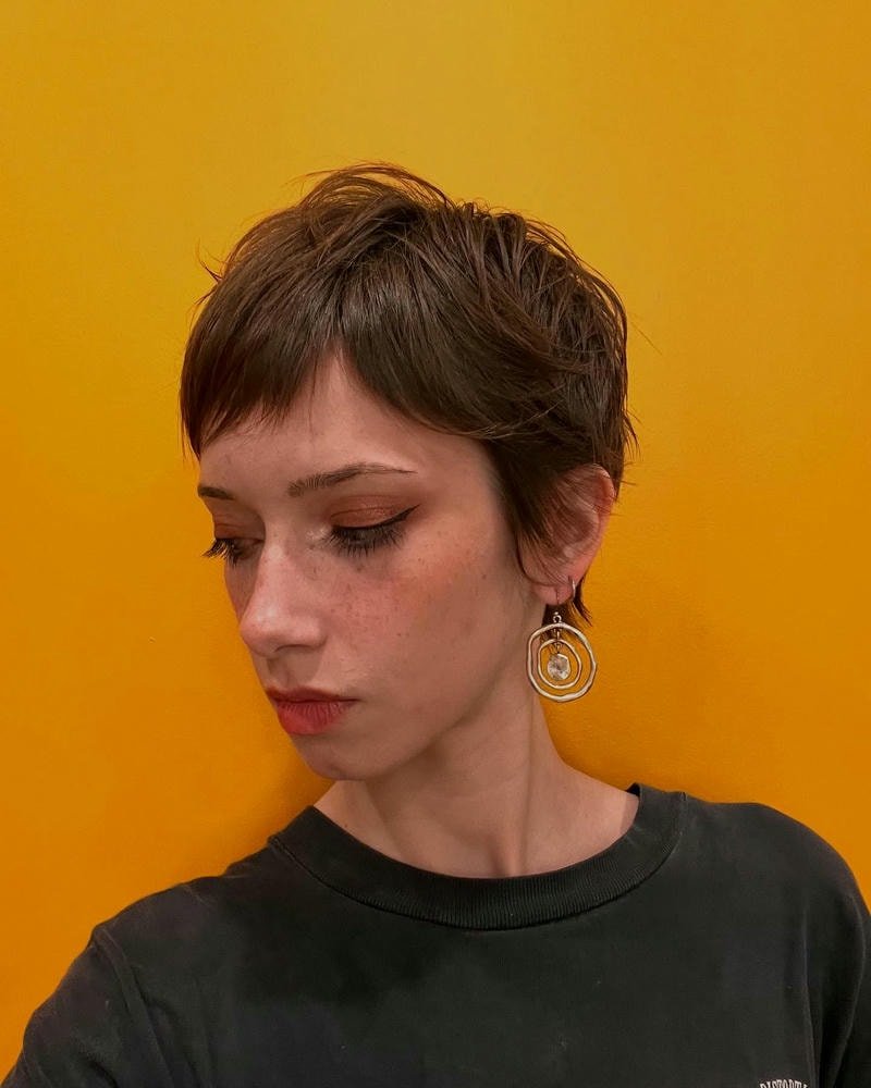 tóc pixie nữ mặt tròn