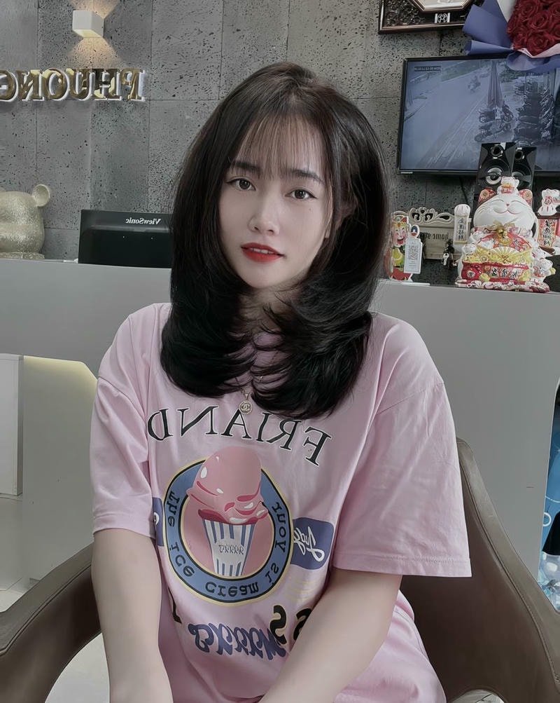 tóc tỉa layer cho mặt tròn ngang vai