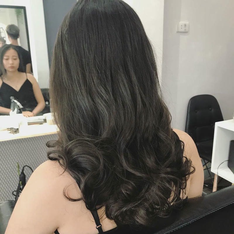 tóc xoăn sóng lơi ngang lưng