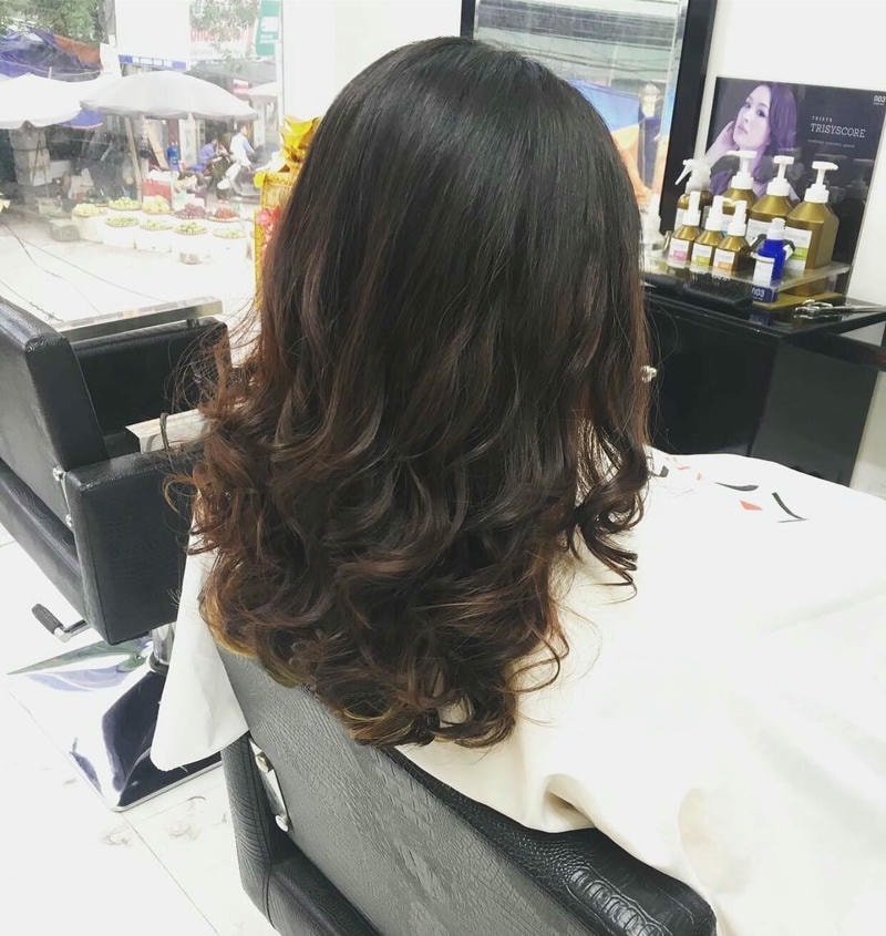 tóc xoăn sóng lơi