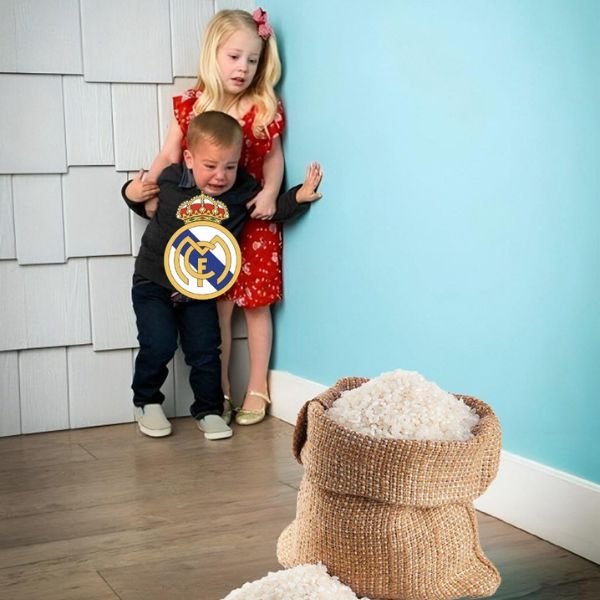 troll arsenal 2 chị em