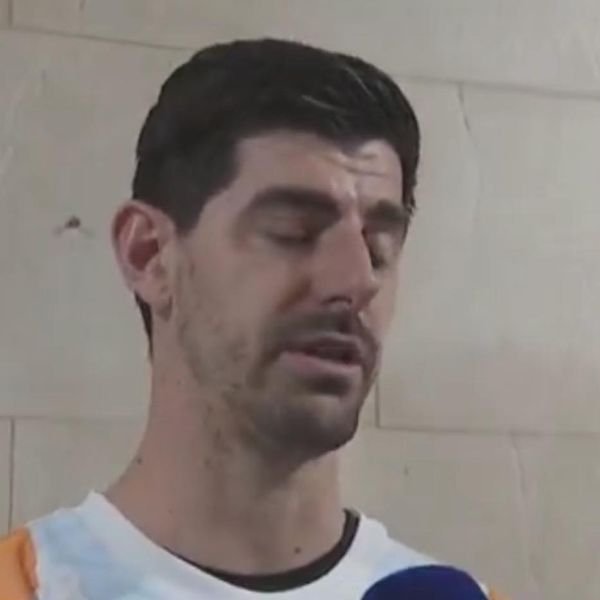 troll arsenal mù quáng